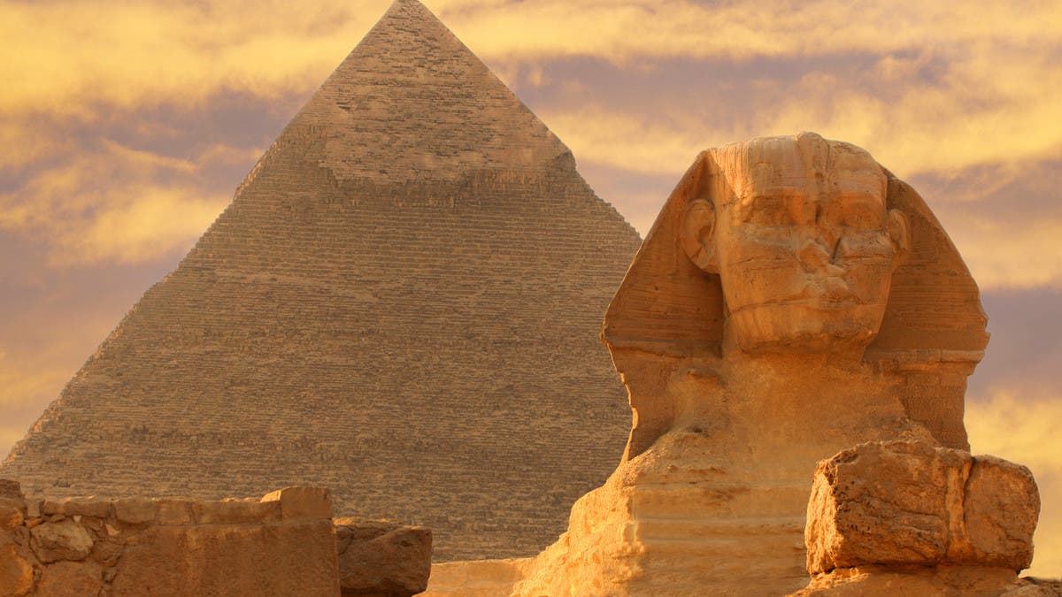 أماكن السياحة الصيفية في مصر  - الأهرامات وأبو الهول