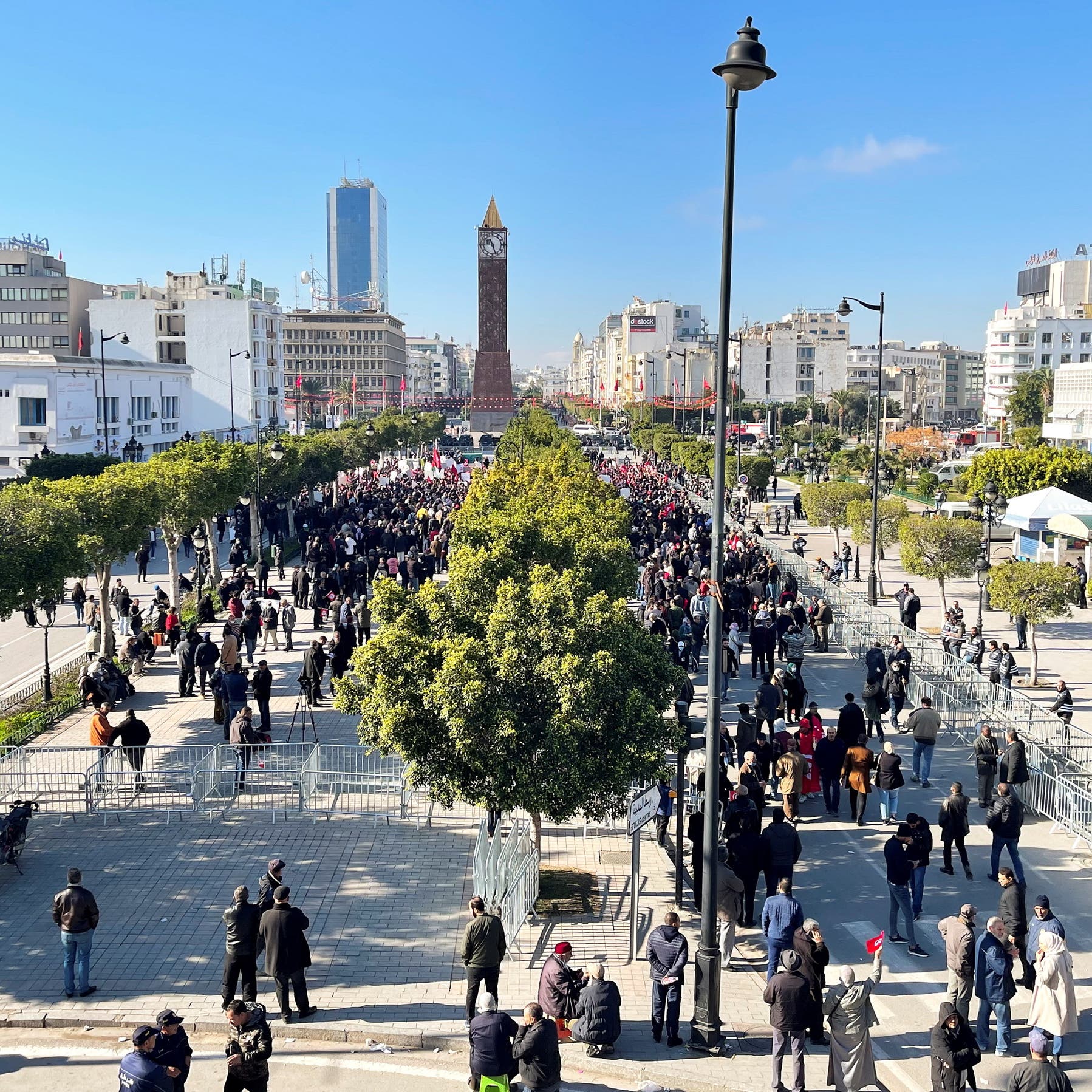 اقتصاد تونس ينمو 2.4% في الربع الأول