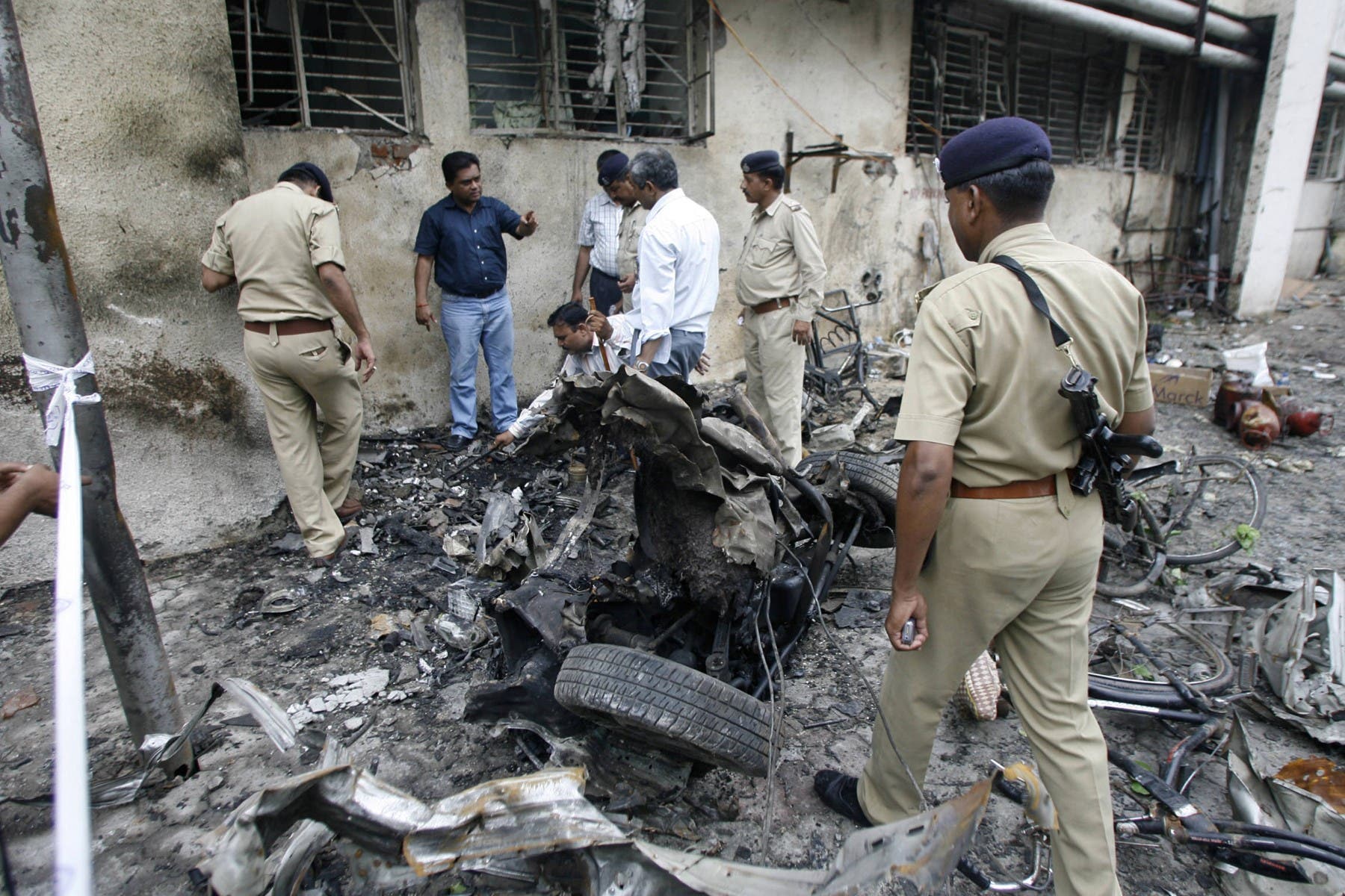 India Court Sentences 38 People To Death Over 2008 Bombings | Al ...