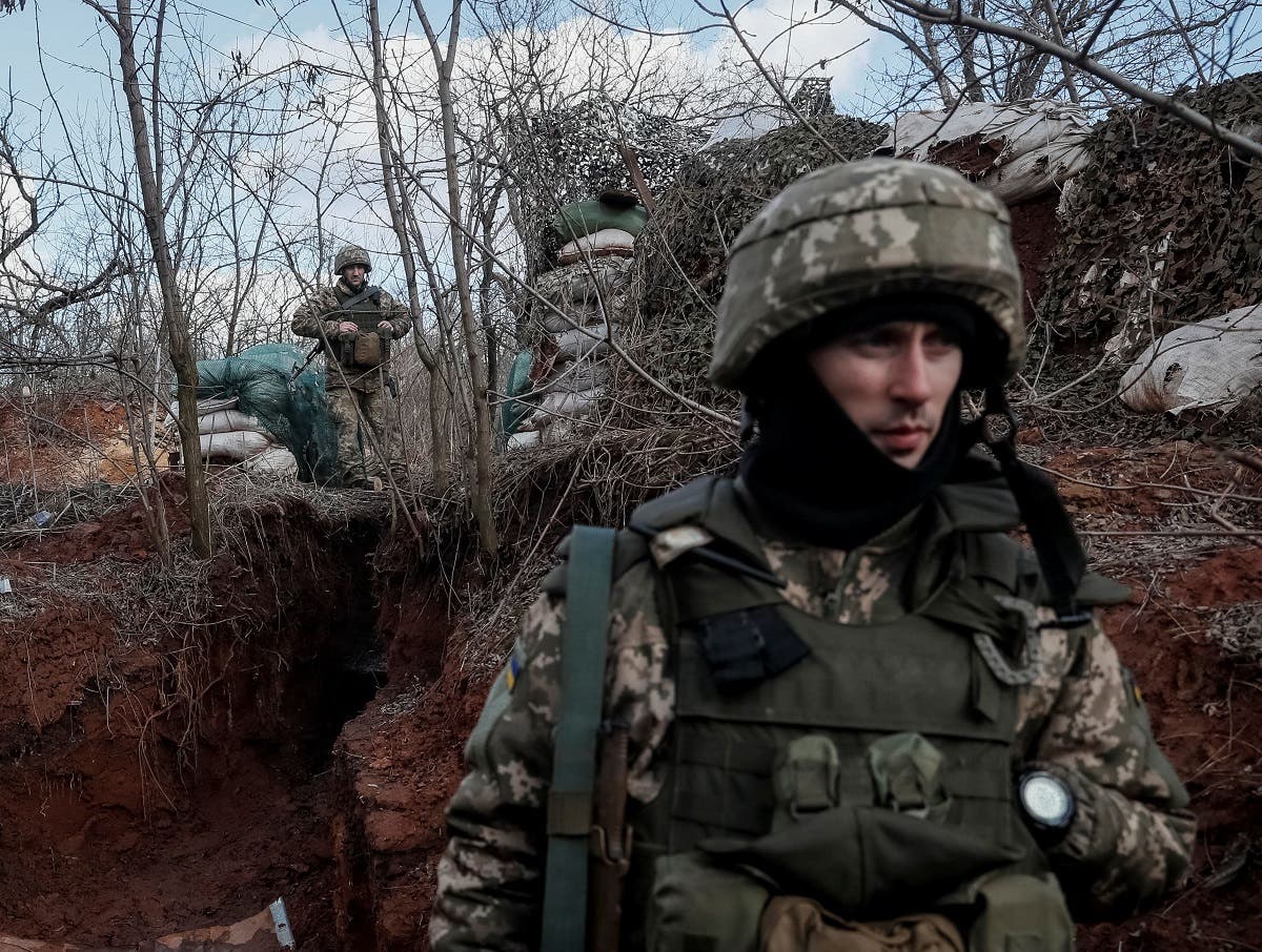 الجيش الأوكراني على جط التماس مع الانفصاليين في دونيتسك