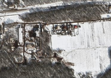 صور أقمار صناعية تظهر تعزيزات روسية عسكرية على الحدود مع أوكرانيا 