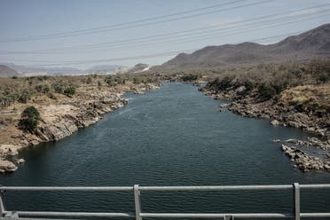 نهر النيل يمر عبر سد النهضة الإثيوبي