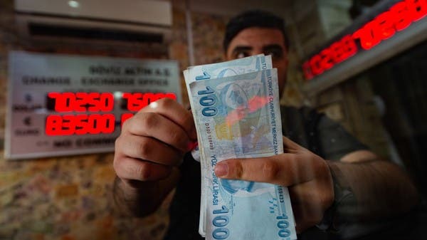 الليرة التركية تلامس قاعا جديدا قرب 23.4 للدولار خلال الليل