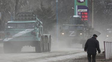 Russian Army military vehicles drive along a street, after Russian President Vladimir Putin authorized a military operation in eastern Ukraine, in the town of Armyansk, Crimea, February 24, 2022. (File photo: Reuters)