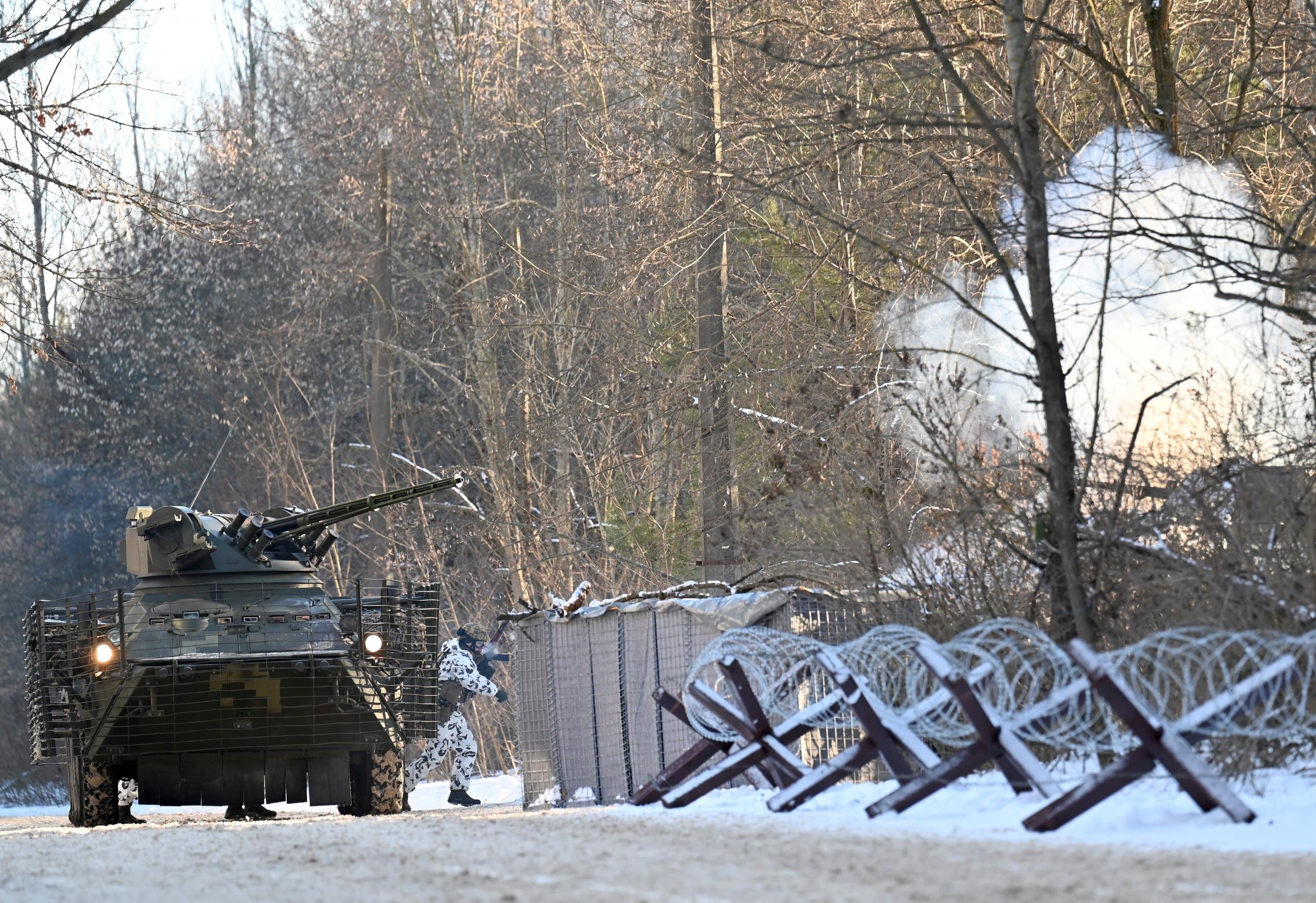 تمرين للجيش الأوكراني قرب تشيرنوبل في 4 فبراير الحالي (أرشيفية)