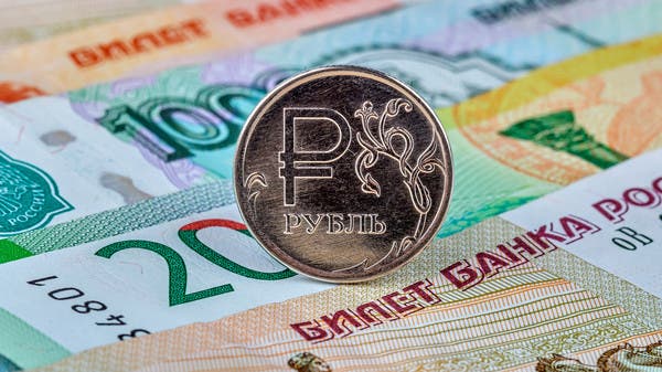 الروبل الروسي دون 94 مقابل الدولار مع هدوء السوق بعد أسبوع متقلب