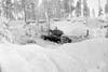 صورة لدبابة سوفيتية عالقة بالثلج