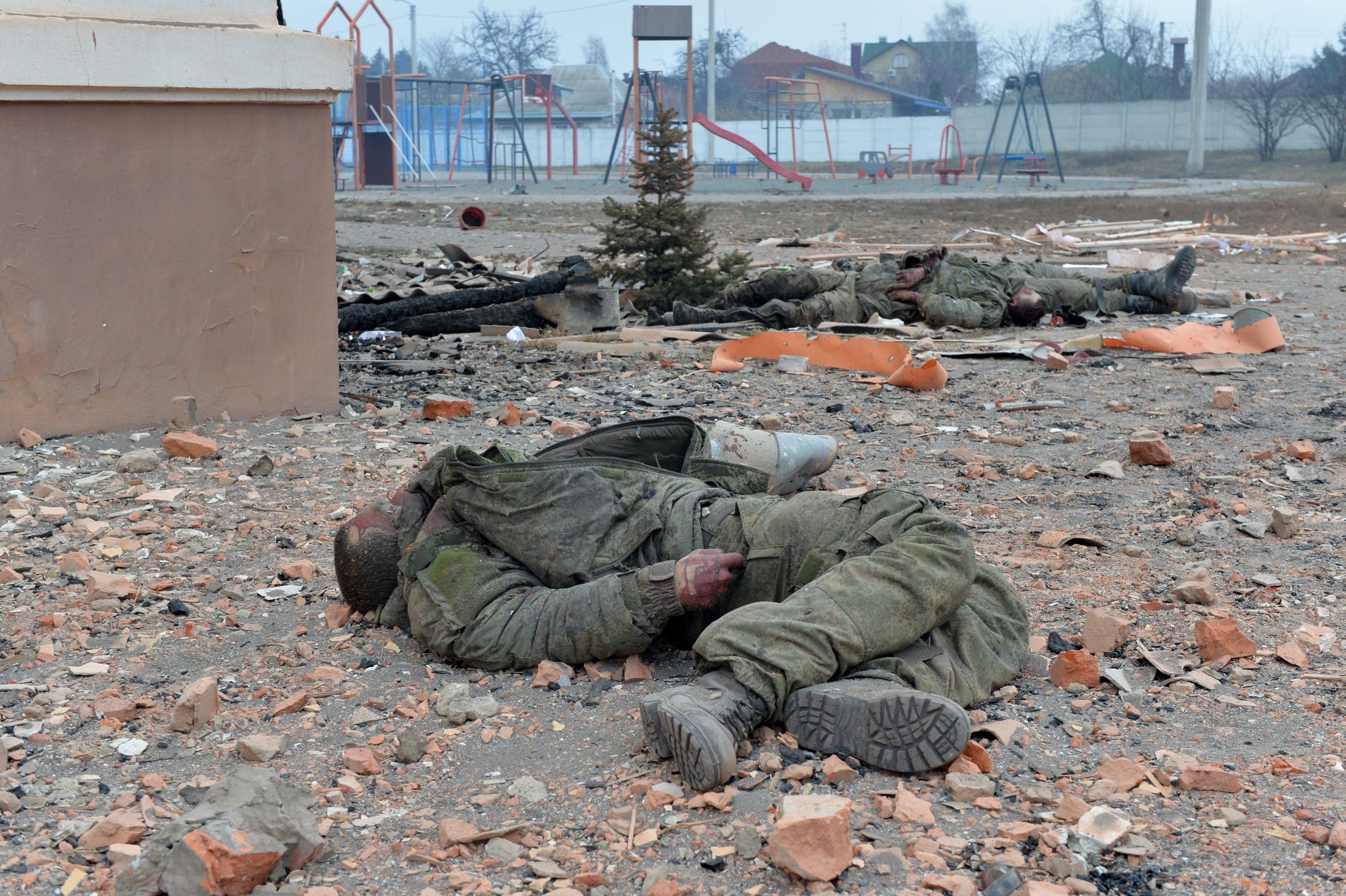 جثث جنود روس قتلوا في خاركيف