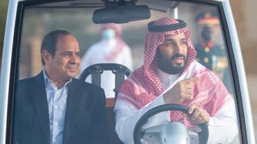 بالصور.. ولي العهد السعودي يصطحب الرئيس المصري في جولة بحي طريف في #الدرعية