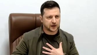 زيلينسكي يتهم موسكو بـ"هجوم" على ممر إنساني في ماريوبول