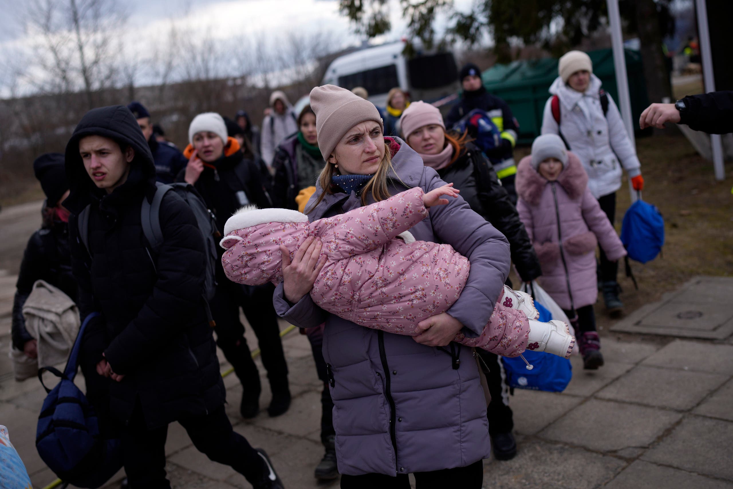 لاجئون اوكران إلى أوروبا