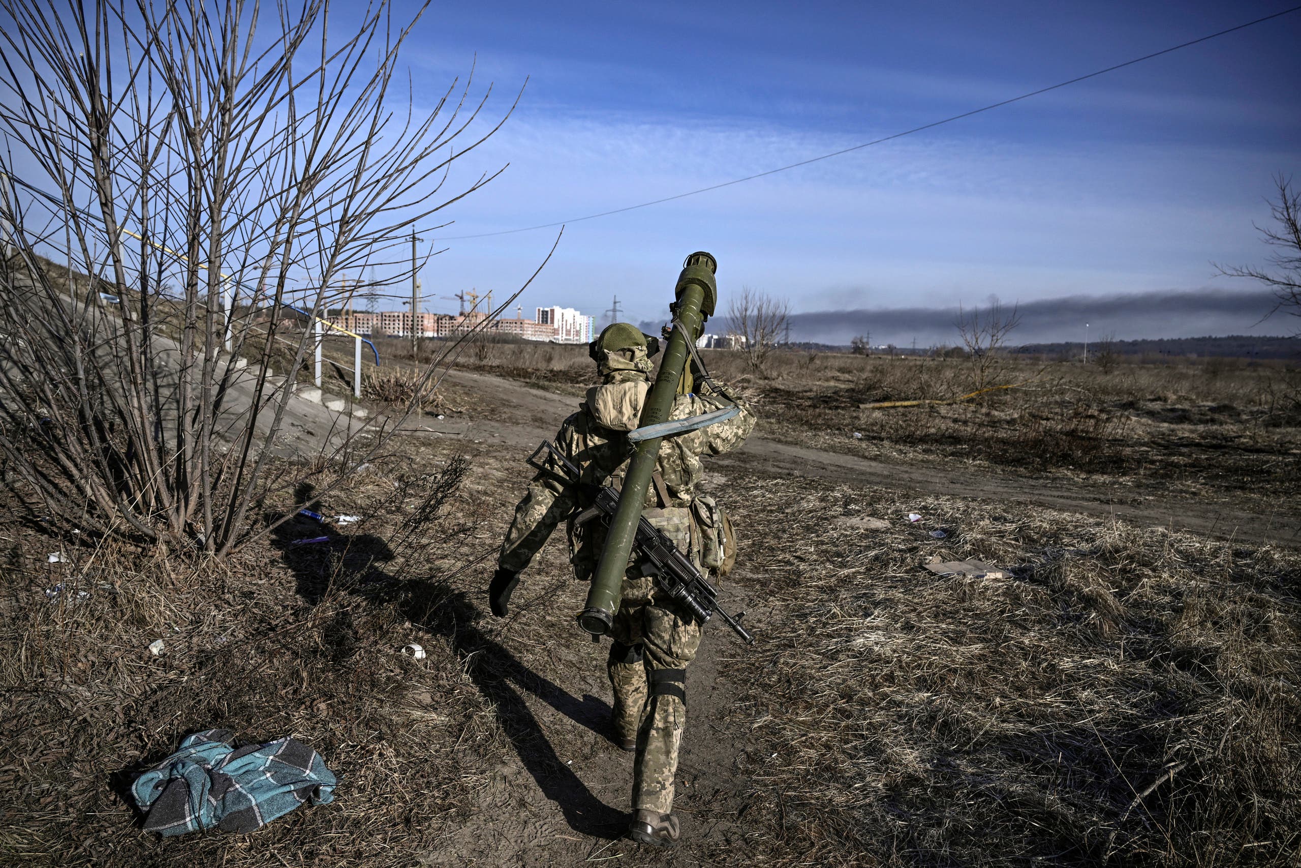جندي روسي في اربين بمحيط كييف
