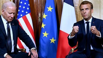 "قاتل مجرم وجزار".. أوصاف بايدن لبوتين تقلق ماكرون