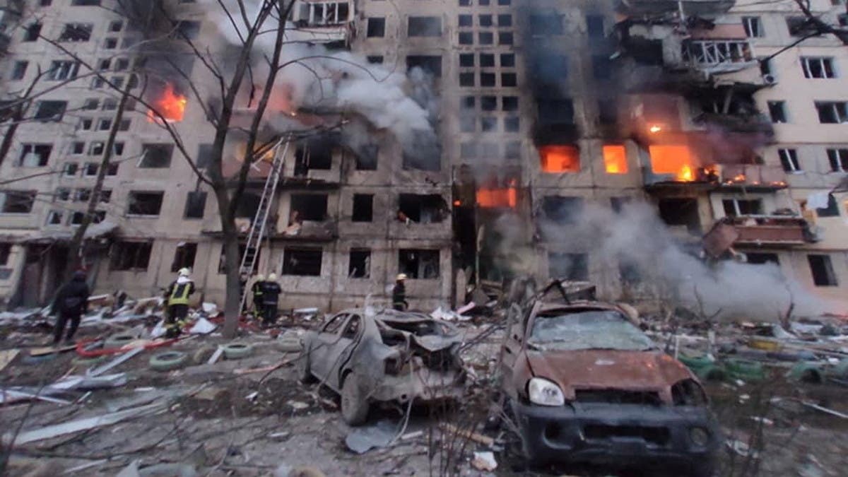 قصف على كييف.. قتيلان باستهداف مصنع “أنتونوف” للطائرات