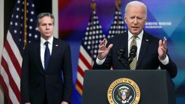 President Joe Biden (L) speaks on Ukraine as Secretary of State Antony Blinken looks on, March 16, 2022. (AFP)