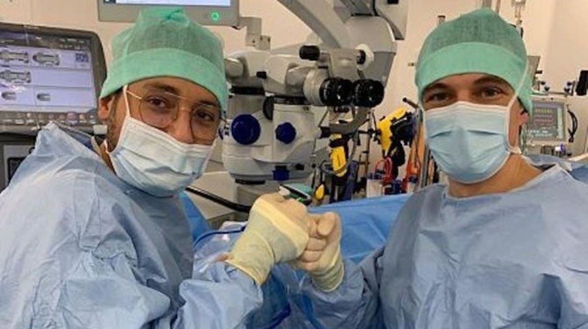 طبيب سعودي يعيد البصر لمريض فرنسي بهذه التقنية