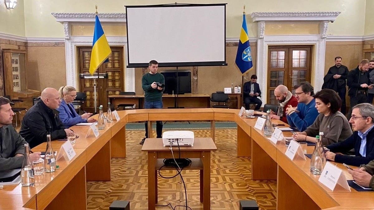 مدعي الجنائية الدولية بكييف.. وأوكرانيا تطالب بمحاكمة قادة روسيا