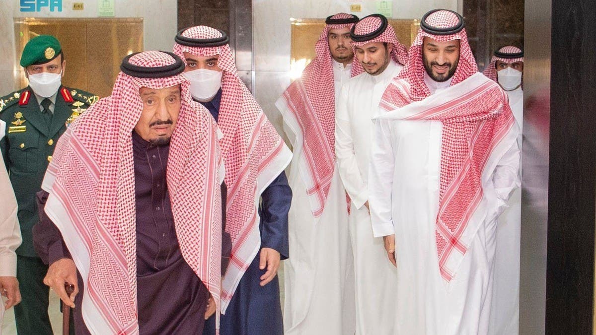 الديوان الملكي السعودي: خادم الحرمين الشريفين يغادر مستشفى الملك فيصل التخصصي بالرياض