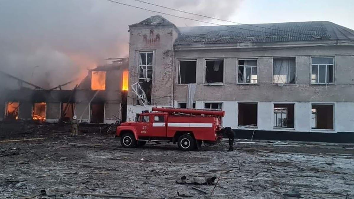 سلطات محلية: 27 قتيلاً على الأقل بضربات روسية في خاركيف