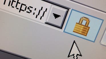  A lock icon, signifying an encrypted Internet connection, is seen on an Internet Explorer browser in a photo illustration in Paris, France April 15, 2014. (File Photo: Reuters)