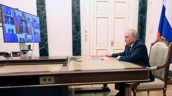 Putin discusses Ukraine with Russian security council