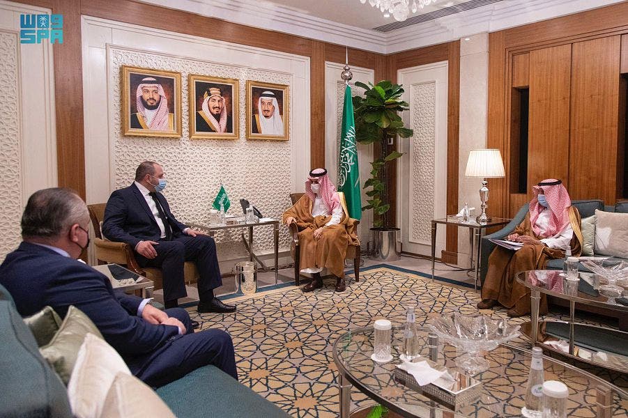 وزير الخارجية السعودي الأمير فيصل بن فرحان بن عبدالله، والمبعوث الخاص للرئيس الأوكراني بيكتم رستم