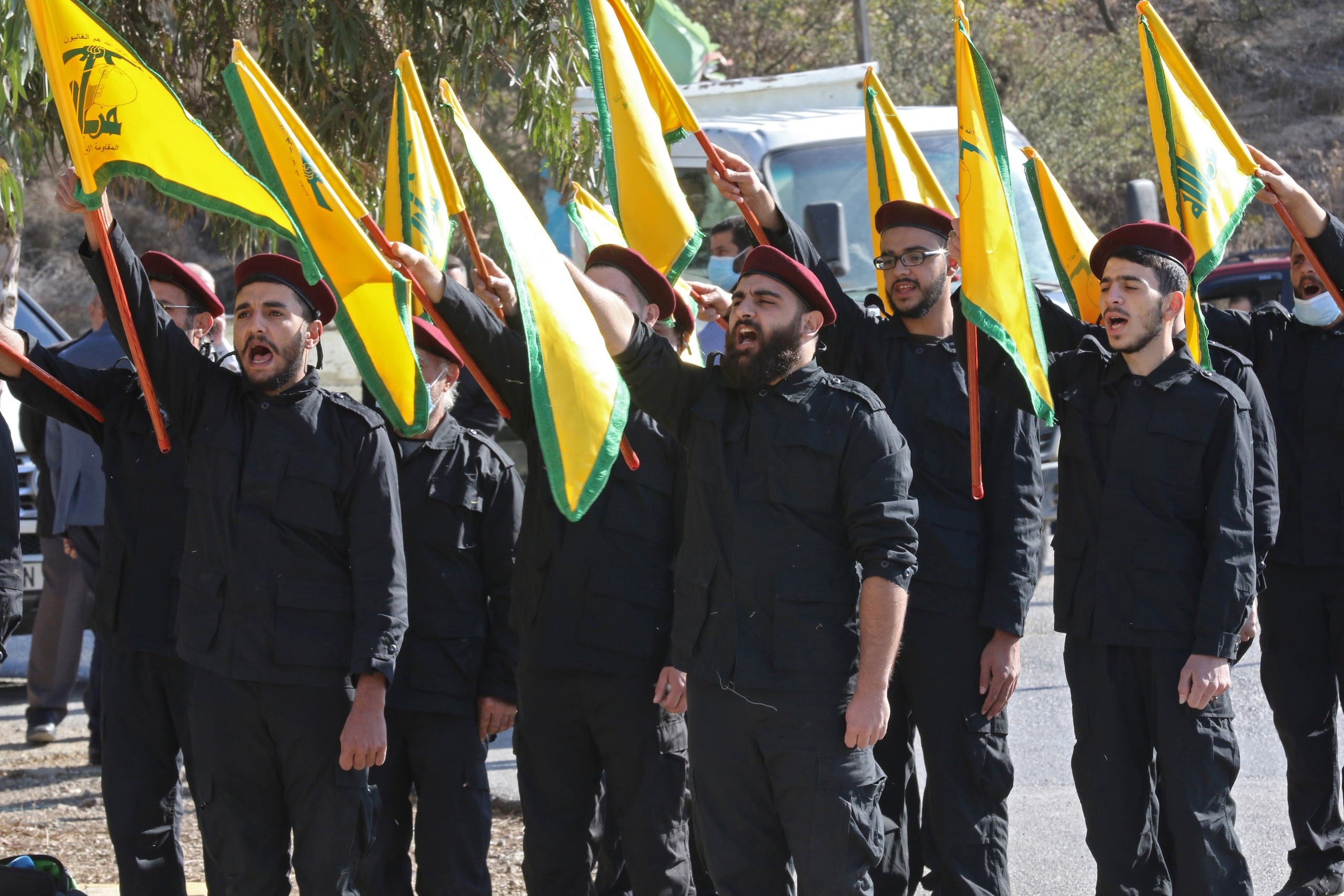 عناصر من حزب الله في جنوب لبنان (أرشيفية)