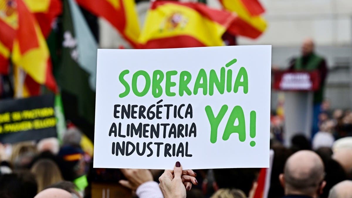 إسبانيا.. الآلاف يتظاهرون احتجاجاً على غلاء المعيشة