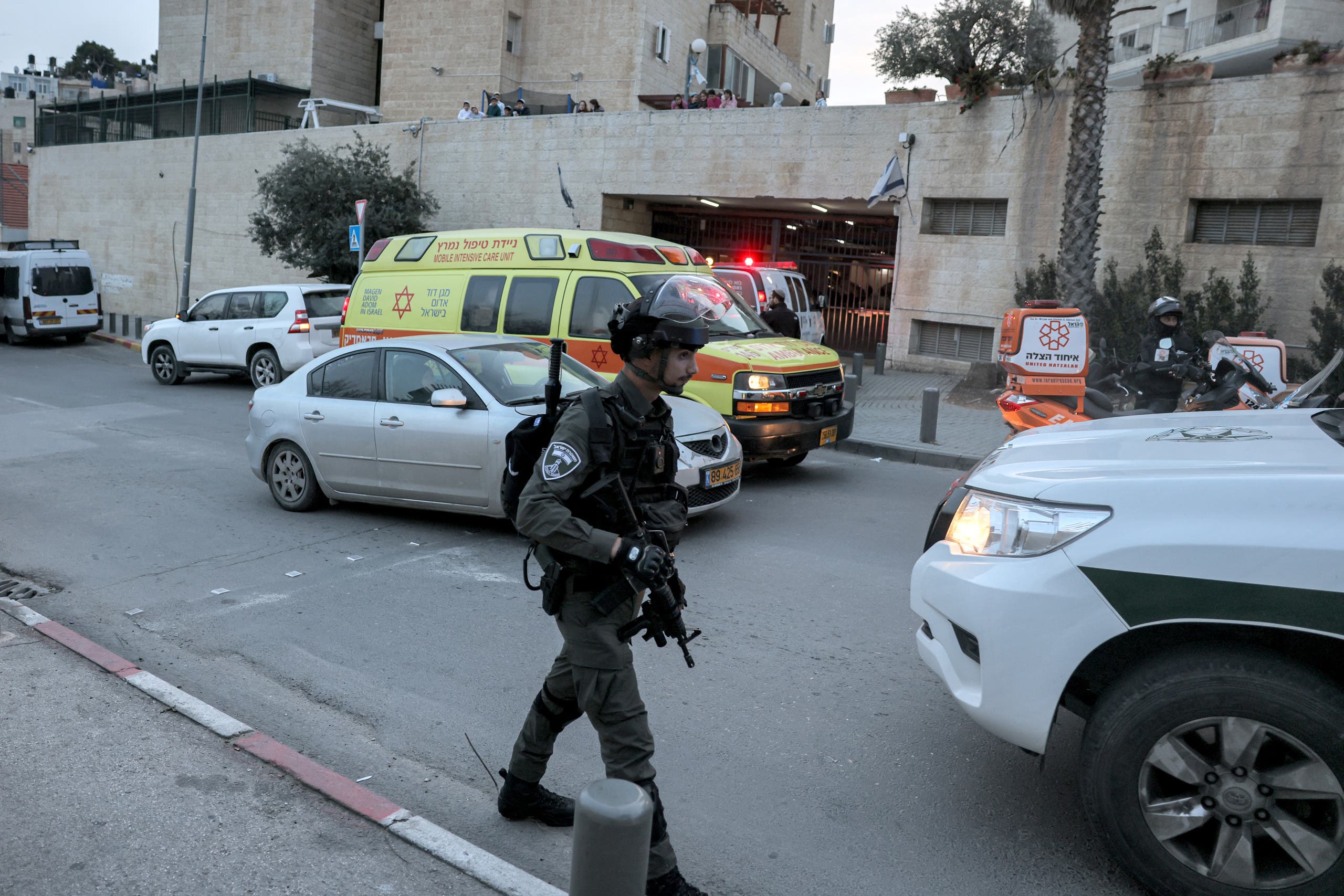 الشرطة الإسرائيلية في مكان الحادث