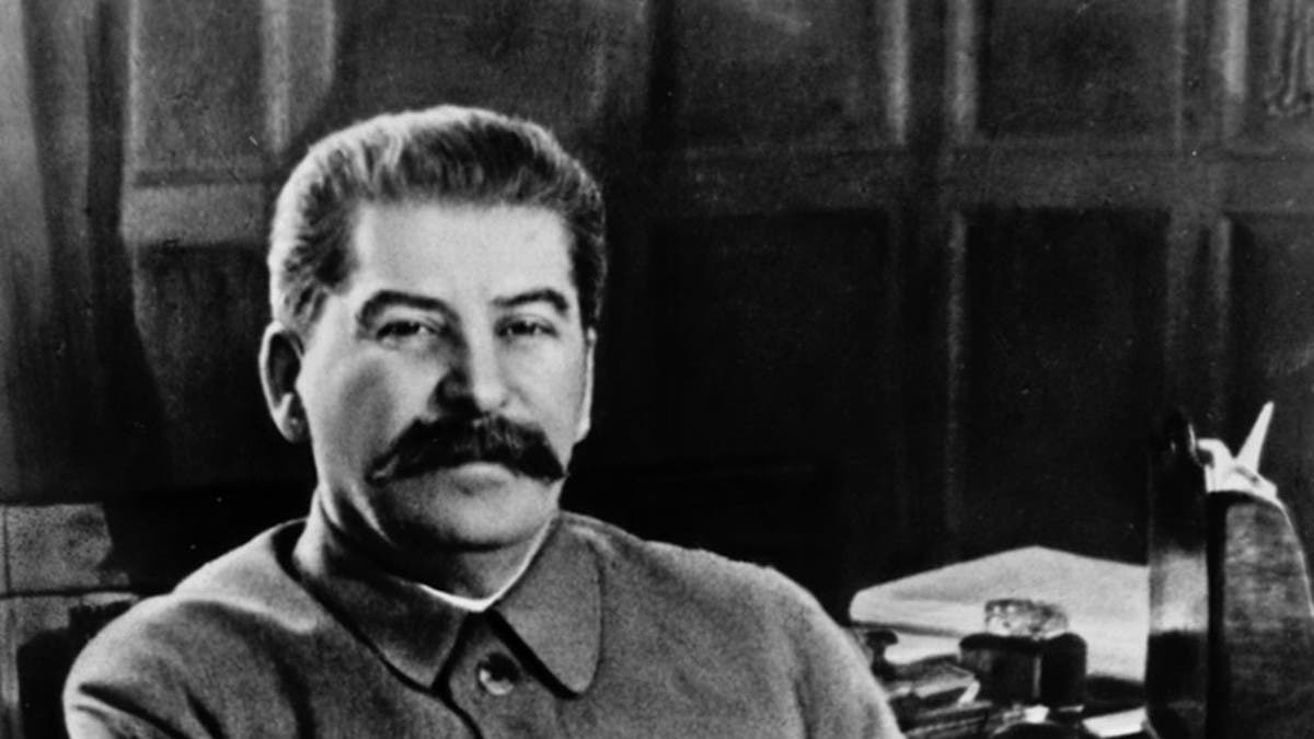 عقب وفاة ستالين.. أعدم أبرز مرشح لخلافته عقب محاكمة غريبة