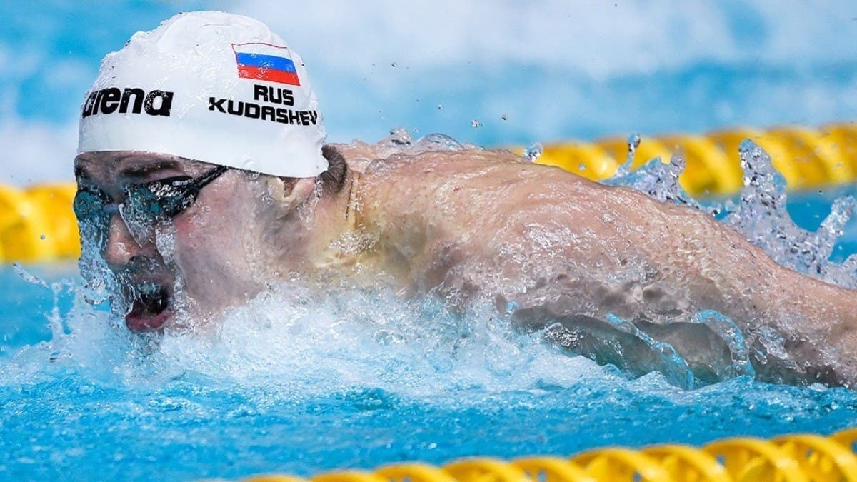 الاتحاد الدولي للسباحة يحرم روسيا وبيلاروسيا من بطولة العالم