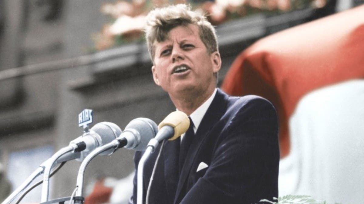 “كعكة دونات”..هكذا أثار كينيدي ضجة بخطابه ببرلين أثناء الحرب الباردة