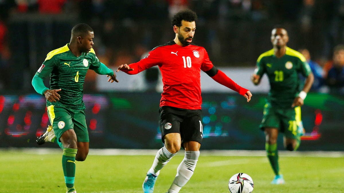 صمود المنتخب المصري يواجه السنغال في قمة داكار الحاسمة