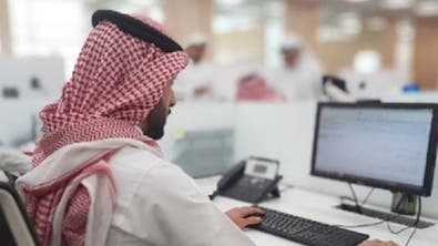 رواتب السعوديين في القطاع الخاص ترتفع إلى 9.6 آلاف ريال شهريا خلال 2023