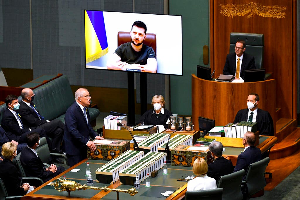 زيلينسكي أمام البرلمان الأسترالي (أسوشييتد برس)