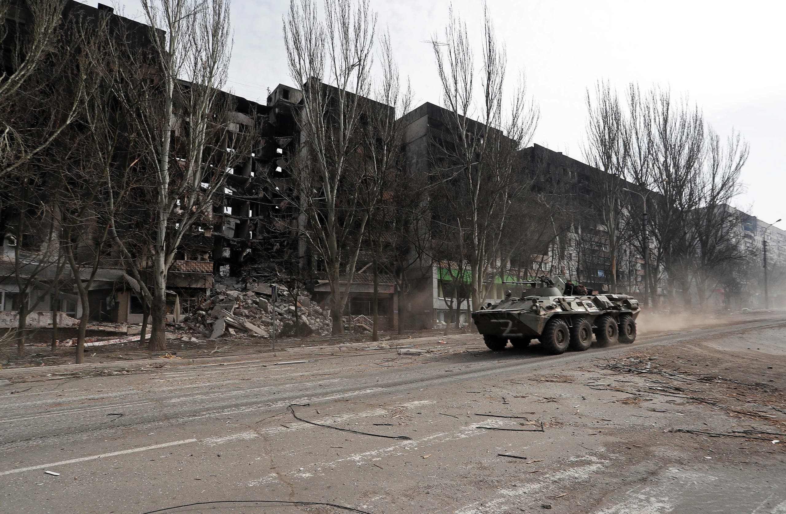 قوات روسية في مدينة ماريوبول الأوكرانية - رويترز