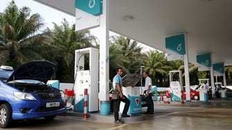 Singaporeans filling their cars with cheap Malaysian fuel causes upset