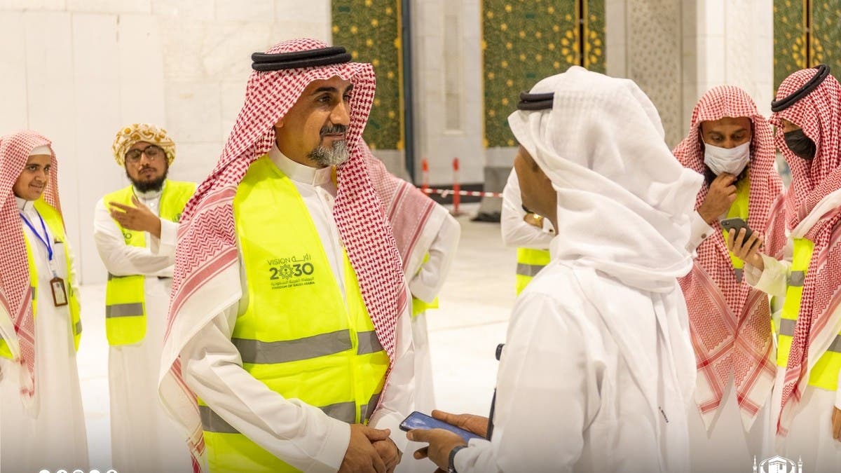 رئاسة الحرمين تسمح بمشاركة متطوعين في المسجد الحرام