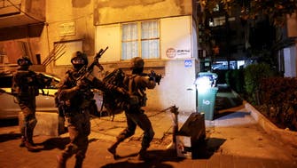 الشرطة الإسرائيلية تصيب فلسطينياً بزعم محاولة طعن