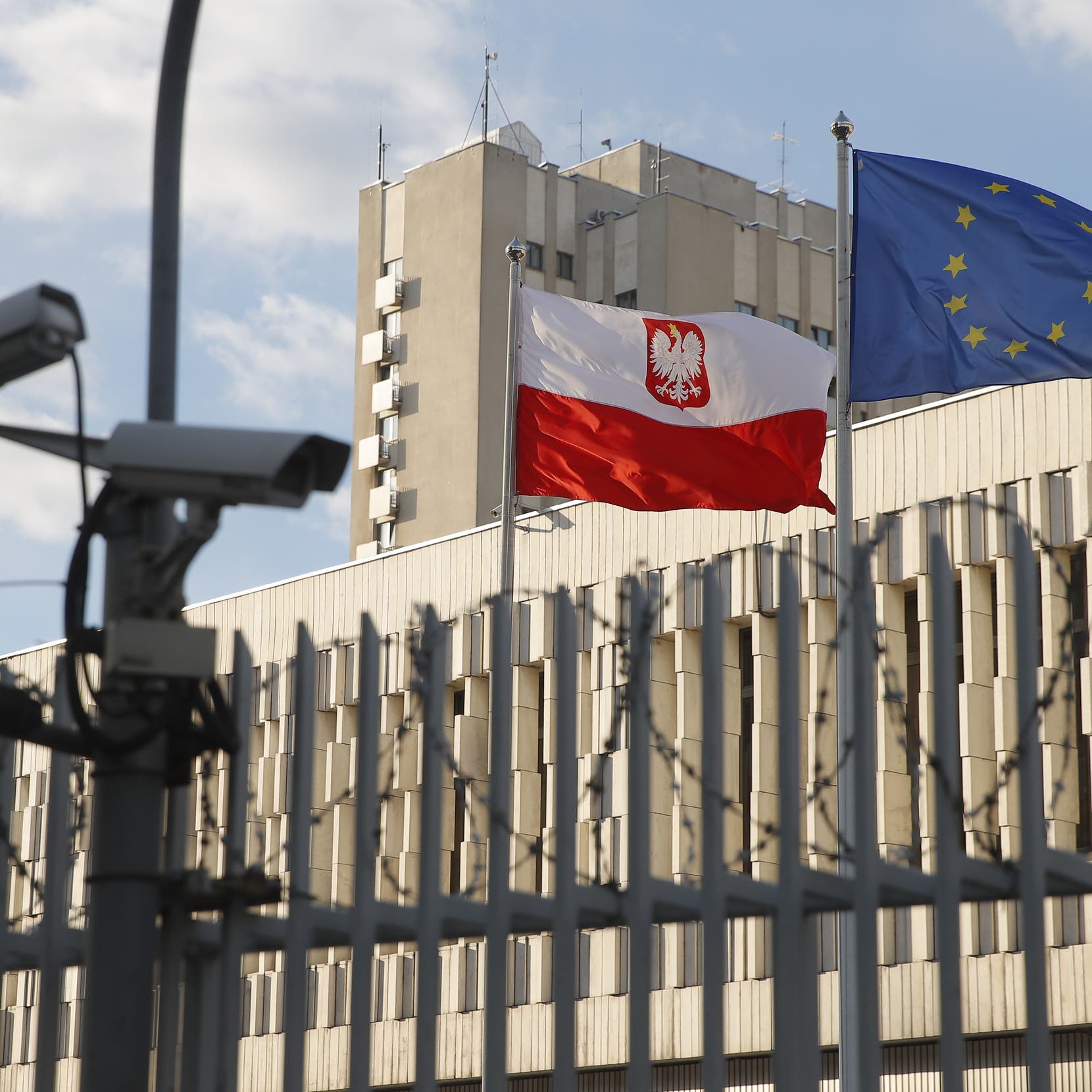روسيا تطرد 45 دبلوماسياً بولندياً واثنين من بلغاريا