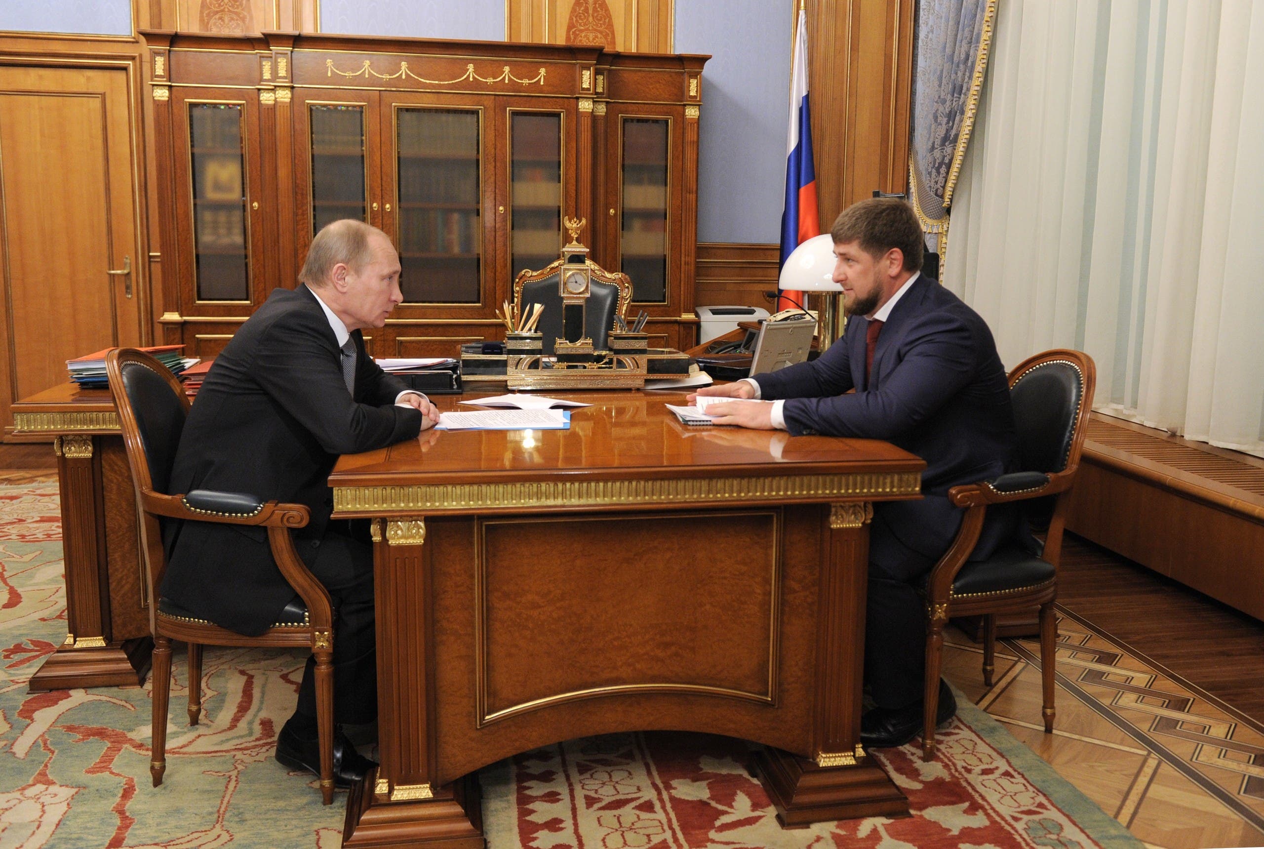 لقاء بين قديروف وبوتين في 2011