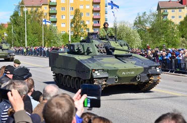 دبابة فنلندية خلال استعراض عسكري (شتستوك)
