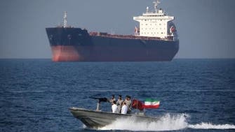 نماینده خامنه‌ای در روزنامه «کیهان»: باید تنگه هرمز را بر روی کشتی‌ها ببندیم