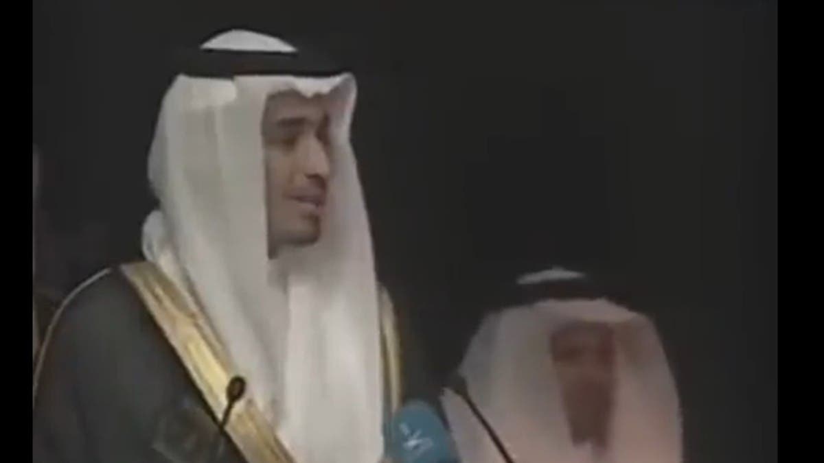 شاهد.. فيديو لمحمد بن سلمان أثناء تخرجه يثير تفاعلاً كبيراً