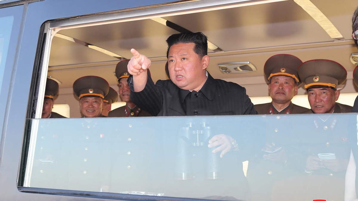 زعيم كوريا الشمالية يتعهد بتعزيز قدرات بلاده النووية