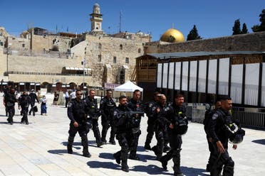 Israeli security forces patrol the area next to Western Wall, Judaism's holiest prayer site and the compound that houses Al-Aqsa Mosque, known to Muslims as Noble Sanctuary and to Jews as Temple Mount, following clashes with Palestinian protestors on the compound in Jerusalem's Old City April 15, 2022. REUTERS/Ronen Zvulun