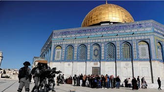 اسرائیلی فوج کا مسجد الاقصیٰ پر دھاوا، نمازیوں کو باہر نکالنے کی کوشش