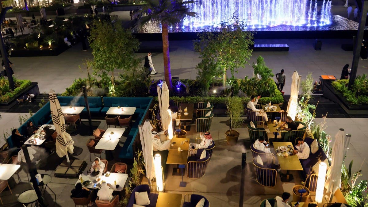 “الشؤون البلدية” السعودية: ارتفاع رخص المطاعم 56.4% والكوفي شوب 93.5%