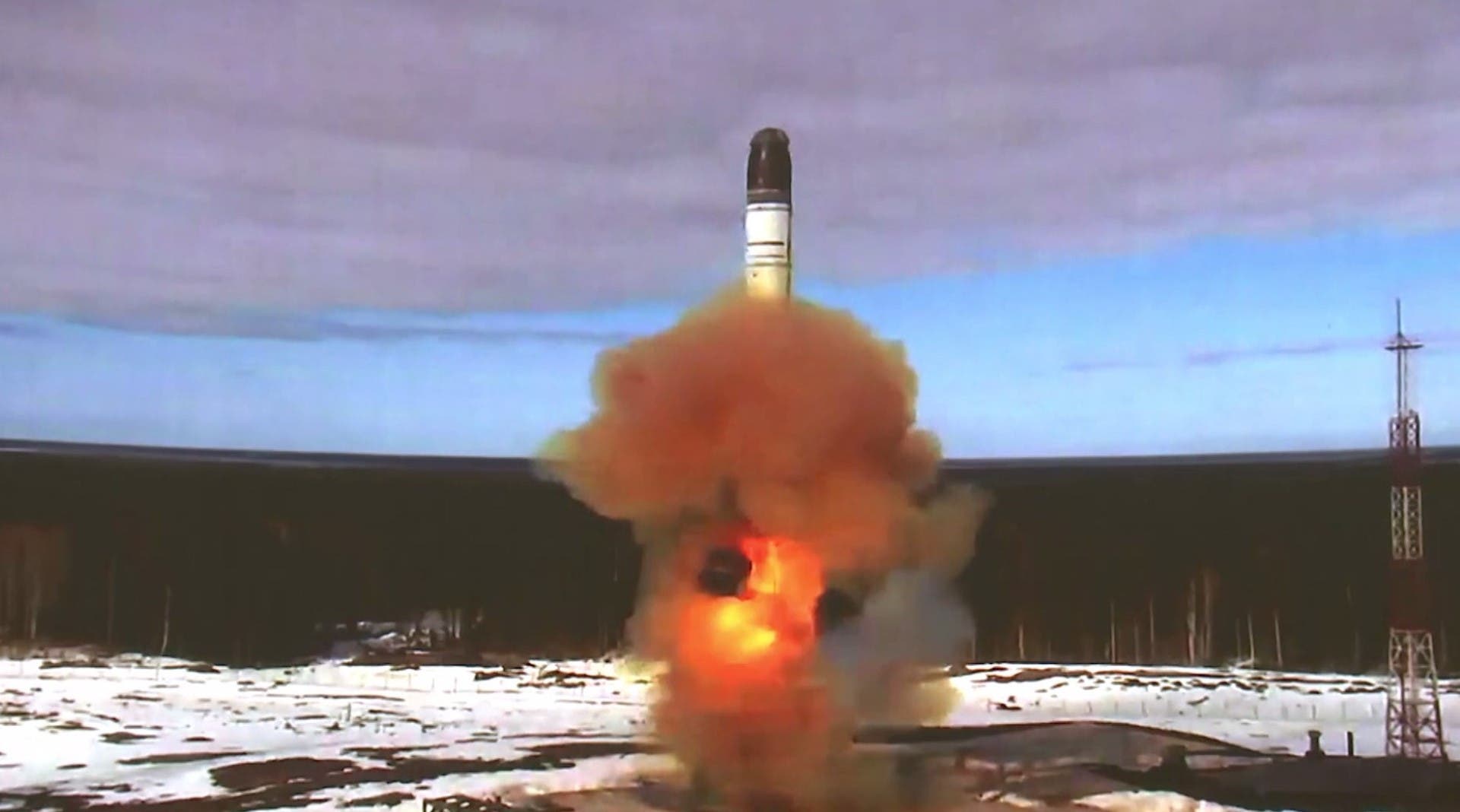 صاروخ سارمات الباليستي الروسي (أرشيفية- فرانس برس)