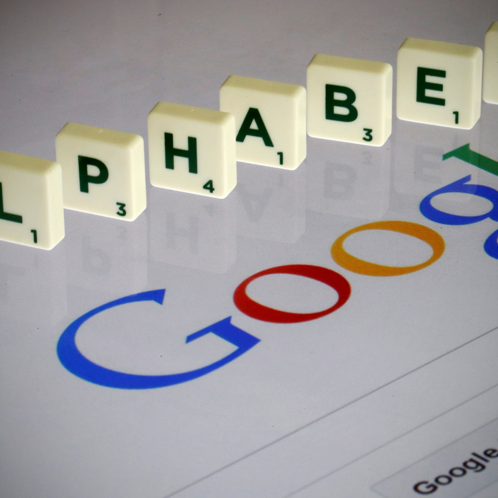 الشركة الأم لـ"غوغل" تخسر 215 مليار دولار من قيمتها في أقل من شهر